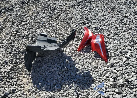 2018 Nissan Sentra S z USA, uszkodzony, nr VIN 3N1AB7AP8JY245674